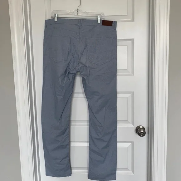 NWT Rodd & Gunn Gunn Straight Fit Jean Sky Blue